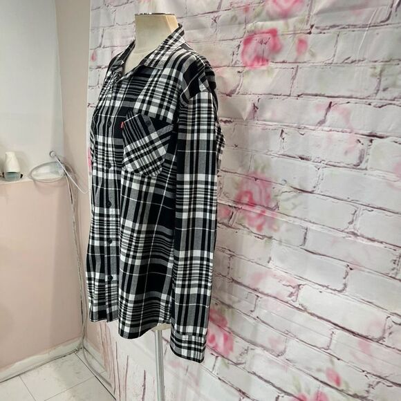 🔥5/25 sale🔥 Levi’s Men’s Button-Down Long Sleeves Black & White Plaid Shirt - Picture 6 of 13